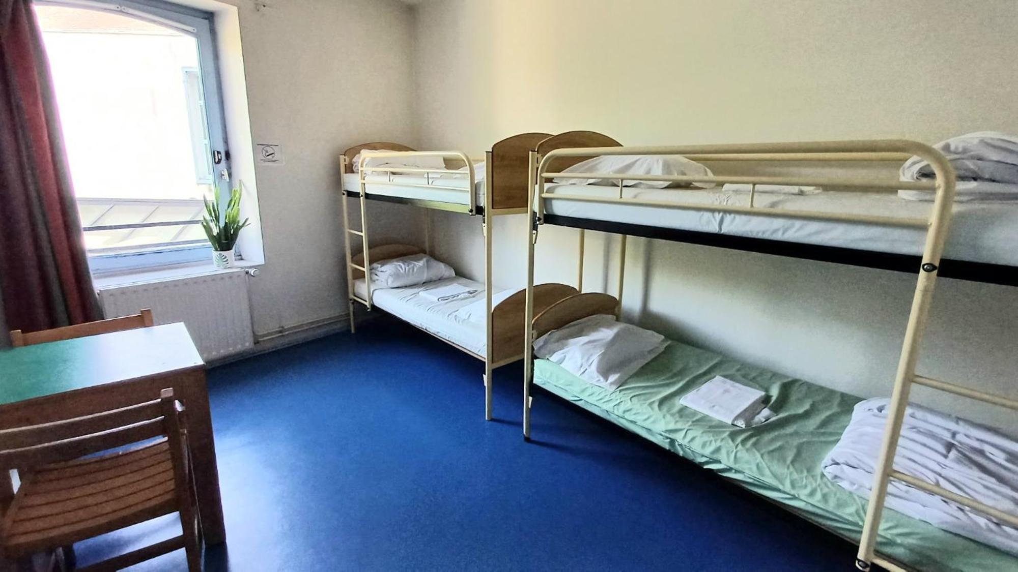 Hostel Rennes Bagian luar foto