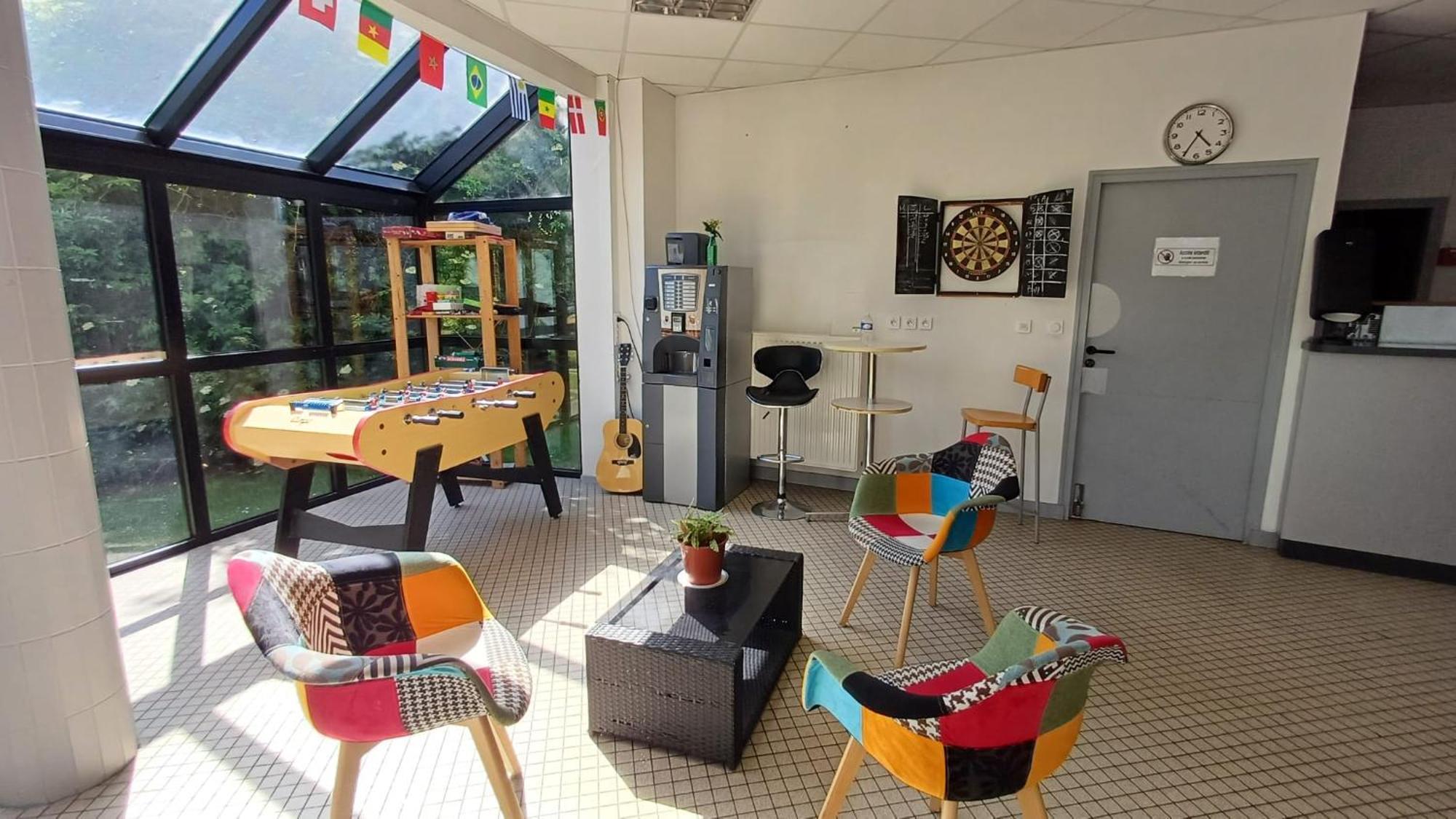 Hostel Rennes Bagian luar foto